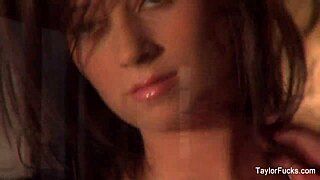 Taylor Vixen stars in pure glam photoshoot