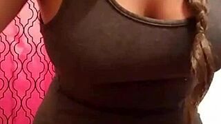 Gordita puta caliente bailando para mi