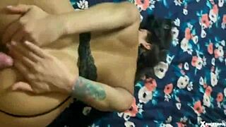 morena brasileira do rabao dando de quatro