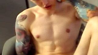 Young twink Alexterner shows off muscles while jerking for Chatroubate fans