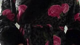 Blonde teen masturbates pink pussy