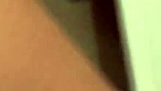 19 साल की गर्लफ्रेंड को वॉक के बाद बाथरूम में चोदा