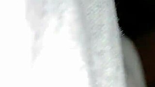 yo, pinay student gets down and dirty while no one’s home