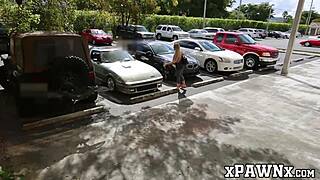 handsome babe sellin’ her junk car by bangin’ hard in pawnshop