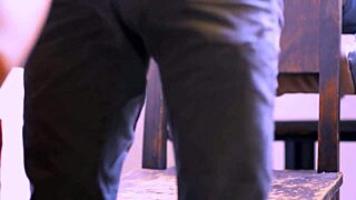 Fiica vitregă strâmtă a lui Pablo insistă pe sex fierbinte