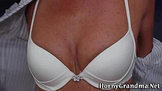 mature skank just slurps down cum like it’s nothing, wanna see more?