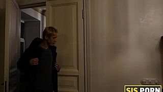 Sis porn unfolds as blindfolded cutie lures lucky stepbrother by mistake