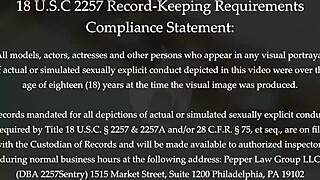 Serena Santos goyang bontot gelembung dalam backshots liar boom