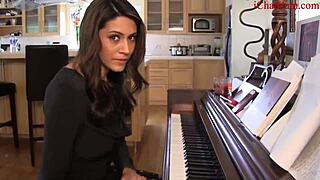 jerkoff so we can keep going with this piano lesson, babe