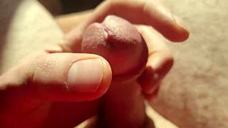 Solo pleasure with natural light: Edging to new heights