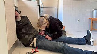 Hot Wife Sucks Plumber's Big Cock in Kitchen with Cum Finish 😏