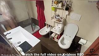 i spyed on this guy in the shower masturbaating, it was so hot