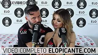 Veve Valencia Se Saca La Ropa Interior En El Cuarto Picante