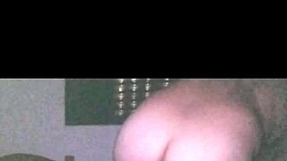 Hey, in the dark he climbs on me and fucks me so good 😍