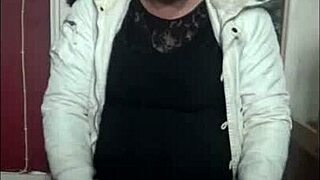 Bisexual crossdresser wants ass to mouth on cam for everyone?