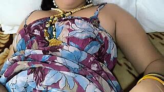 I Met This Skinny Housewife for a Photoshoot and Ended Up with Dirty Talk Roleplay.