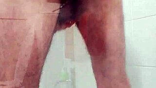 Gay amateurs in the shower