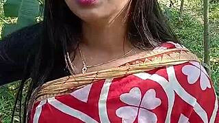 Hot housewife from Bengal in XXX porn story
