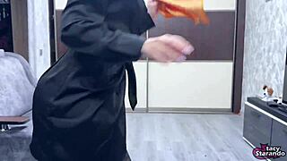 hey, i ordered a cleaner, but why’s this horny teen girl here instead?