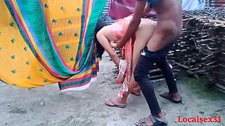 desi bhabi outdoor sex on webcam