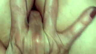 suzy klinn dances for you all in a sexy way