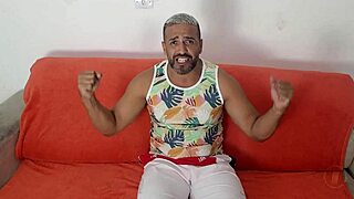 i'm loving this milf threesome with beatriz sampaio and belinha baracho