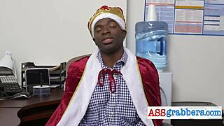 Interracial gay men drilling cocks bareback