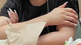 Colombian girlfriend and friend share young amateur moments in spanish