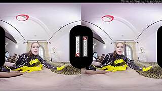 Batgirl Xxx Cosplay Bat Slut Wants To Fuck You Silly In Vr Goggles On