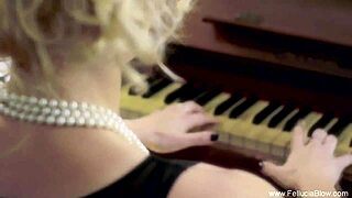 The Look She Gives When Blowing You and Making a Cumshot