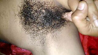 indian bhabi shows beautiful pussy for fast webcam fuck