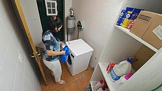 Fucking Latina Maid On The Laundry Machine, So Wet!