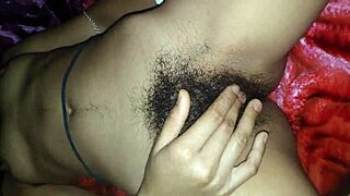 indian bhabi shows beautiful pussy for fast webcam fuck