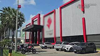 cristina almeida in fortaleza ce flashes cameltoe in tight shorts at gym with cuckold husband