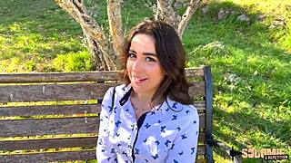 Manía Jolie Coquine Se Fait Remplir Tous Les Trous