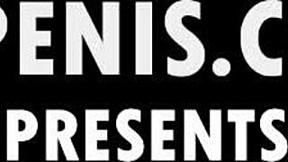 Travesti Tavşanlar Sarina Valentina ve Ella Hollywood vahşi kozplay anal grup aksiyonunda?