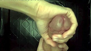 밀킹 테이블 사정 넘쳐흐르는 끈적 끈적 메스 폭발