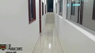 “yo, mi hermanastro just showed up at my place to eat me out real good!”