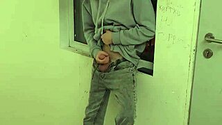 Guy Jerking Off Gets Blowjob