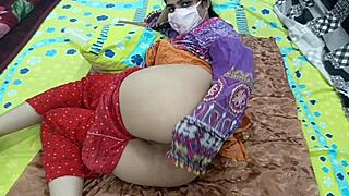 Pakistani girl Sobia Nasir cums live on WhatsApp call