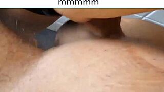 follada y gimiendo con ese coño hinchado y gordo, damn! 😜