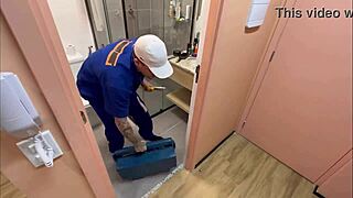 Check out the building technician sucking big cock, he boasts