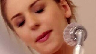 Stella Cox gives her neighbor an amazing blowjob, so sultry! 😍