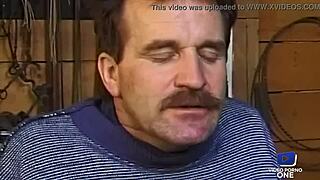 Elodie Chérie, Belle Brune Rebelle, Baisée Sauvagement dans la Remise avec Ses Gros Seins.