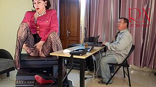 giantess secretary seduces boss with pussy and tits. wanna see me masturbate?