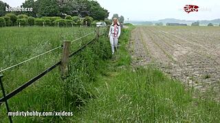 Dirty Hobby of Public Latex Fan Fucking and Blowjob!