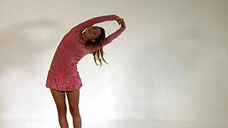 알리스카 지로스, 뚱뚱한 블론드가 체조 어떻게 하는지 보여줘