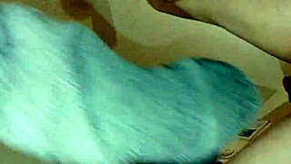 Gioco con Culo Usando Giocattoli per Eccitazione Anale