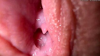 Hey, wanna see my wide pussy spread up close with dirty talk?