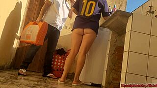 Married Housewife Pays Technician with Her Curvy Ass!